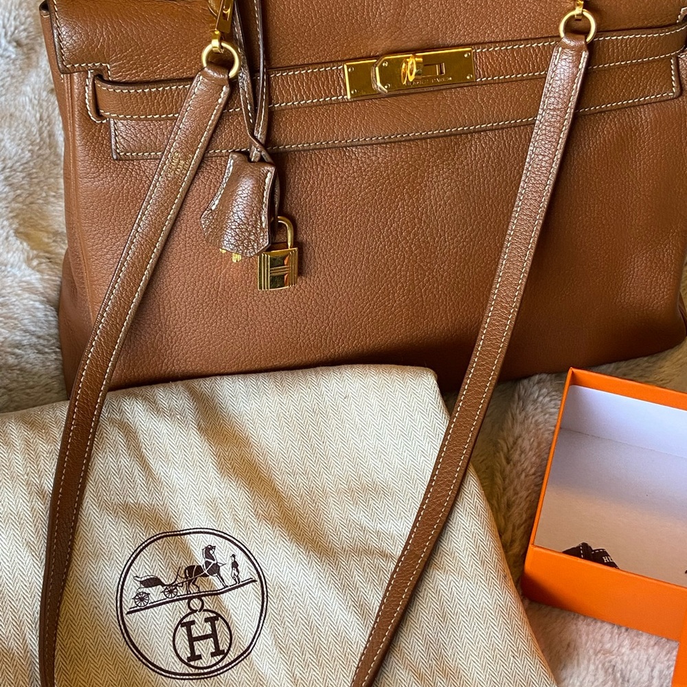 Hermes Kelly Retourne 35 in Cognac Chèvre de Coromandel with gold hardware - Picture 2 of 16